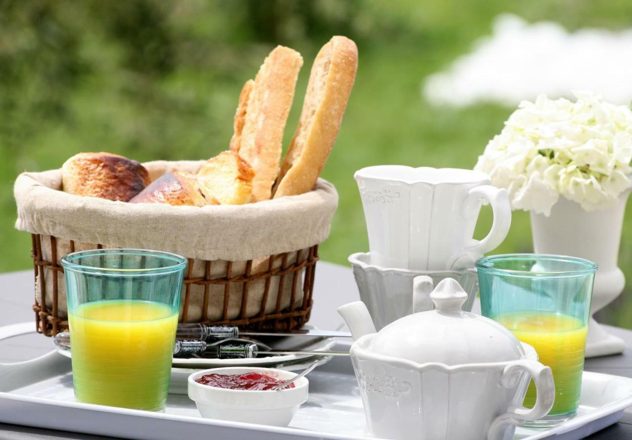 Bed and Breakfast Au Coeur Des Vignes Archiac Esterno foto