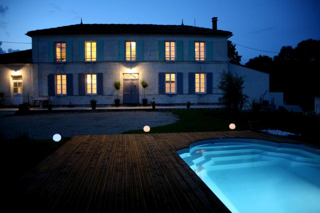 Bed and Breakfast Au Coeur Des Vignes Archiac Esterno foto