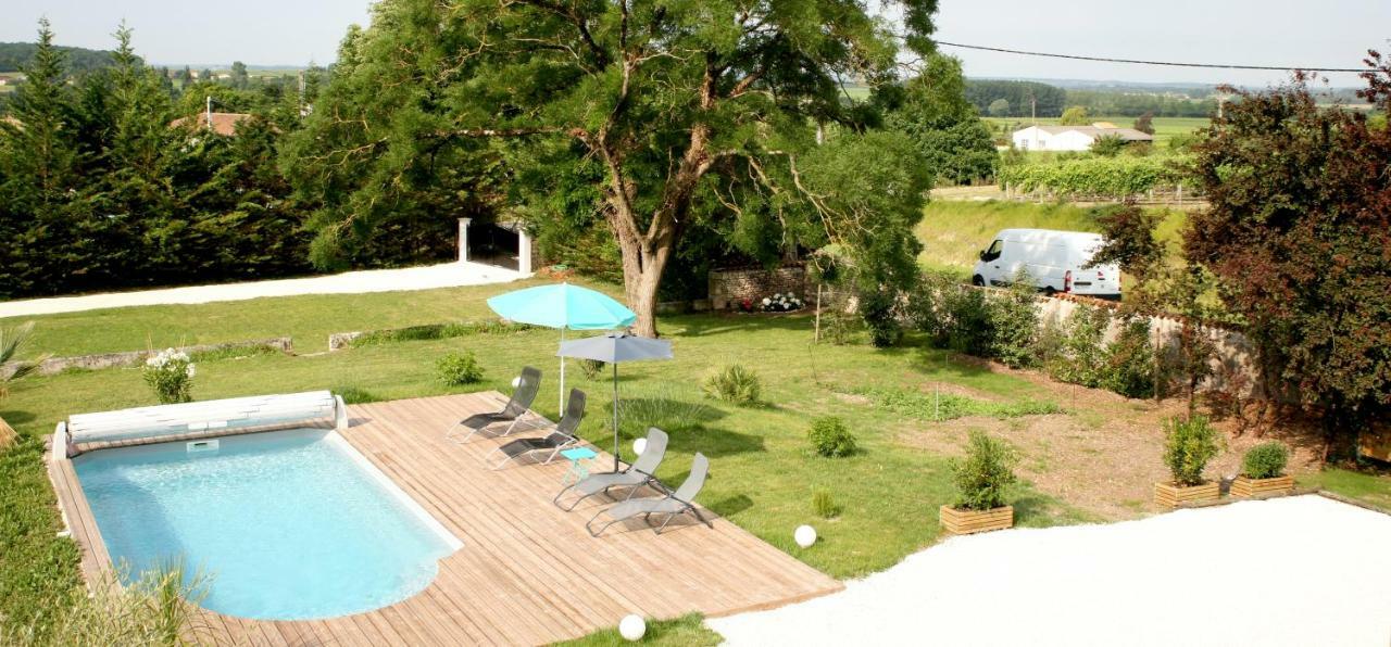 Bed and Breakfast Au Coeur Des Vignes Archiac Esterno foto